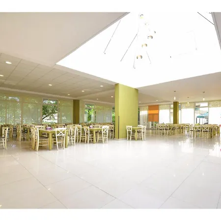 Complex Mediteranean