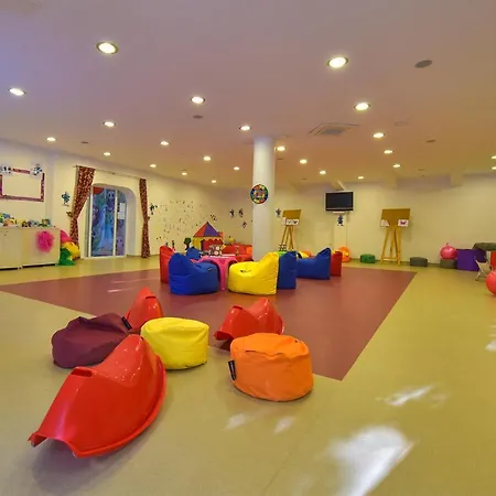 Complex Mediteranean 3*